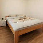 Bory Retreat With Balcony And Parking Space Appartement