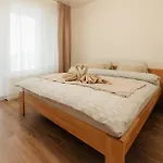 Bory Retreat With Balcony And Parking Space Apartment
