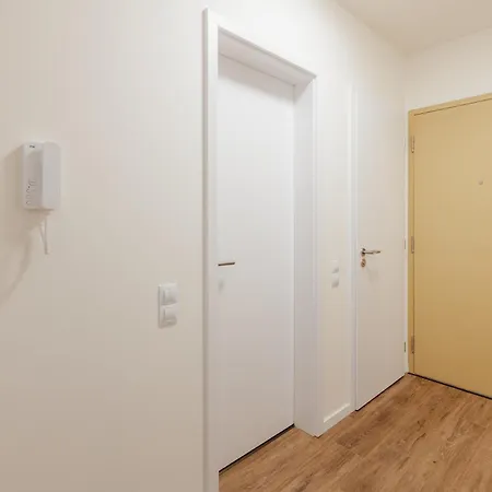 Bory Retreat With Balcony And Parking Space *