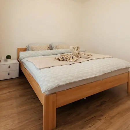 Bory Retreat With Balcony And Parking Space Apartament