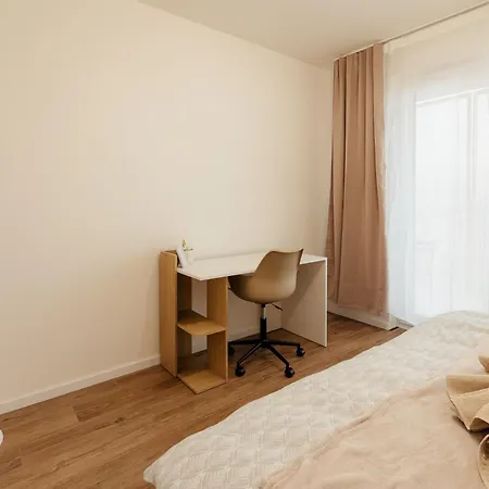 Bory Retreat With Balcony And Parking Space *