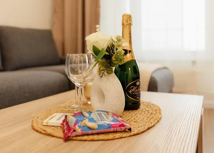 Bory Retreat With Balcony And Parking Space ברטיסלאבה