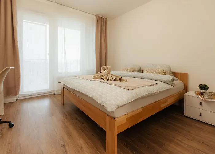 Bory Retreat With Balcony And Parking Space Apartman