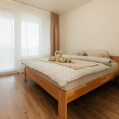 Bory Retreat With Balcony And Parking Space Appartamento