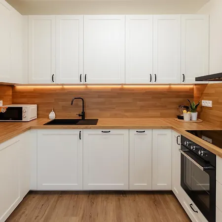 Appartamento Bory Retreat With Balcony And Parking Space