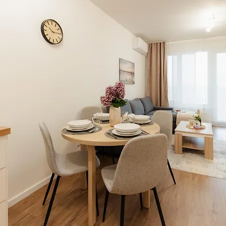 Apartment Bory Retreat With Balcony And Parking Space Pressburg